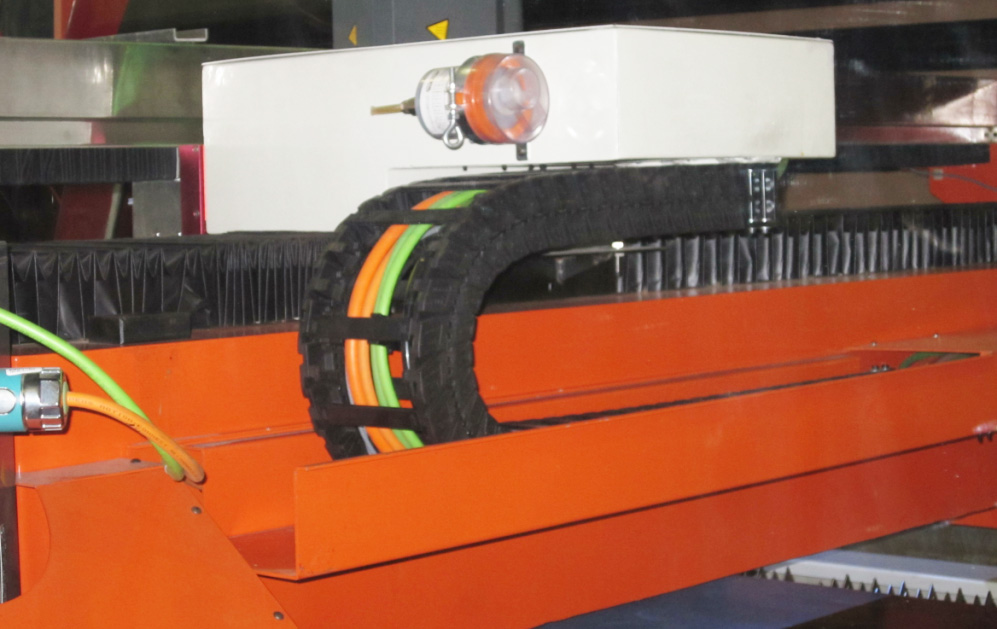 激光設備中應用的拖鏈 激光設備中應用的拖鏈