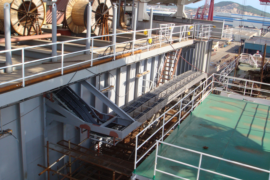 石油鉆井平臺案例 石油鉆井平臺案例